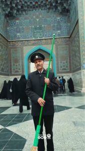 هل أنت مهتم أيضاً بأن تكون خادماً لضريح الإمام الرضا (عليه السلام)؟